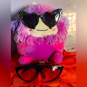 Vintage duo, funky pairs sunglasses,black/multi hearts black w/red lenses